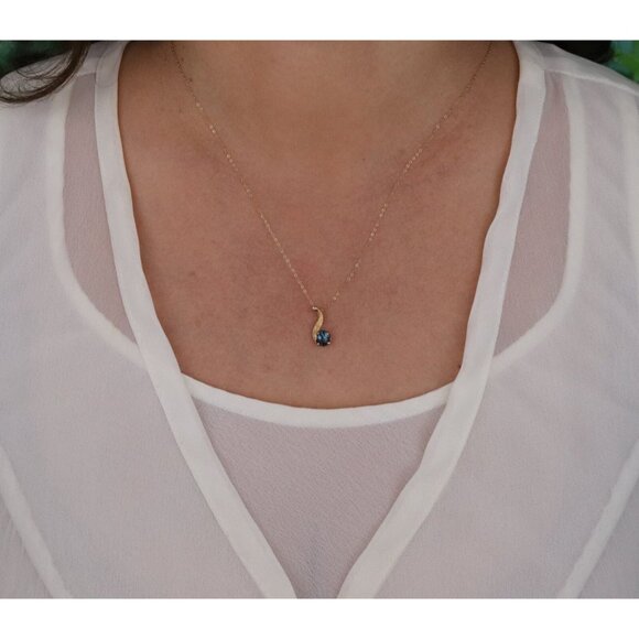 14k Yellow Gold Natural Turquoise Necklace 18 1/2" Chain Dainty Delicate - Picture 4 of 7